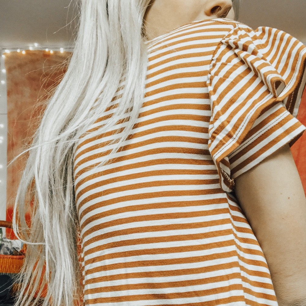 Striped frill sleeve top.